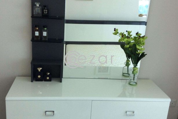 Beds and furniture photo 3