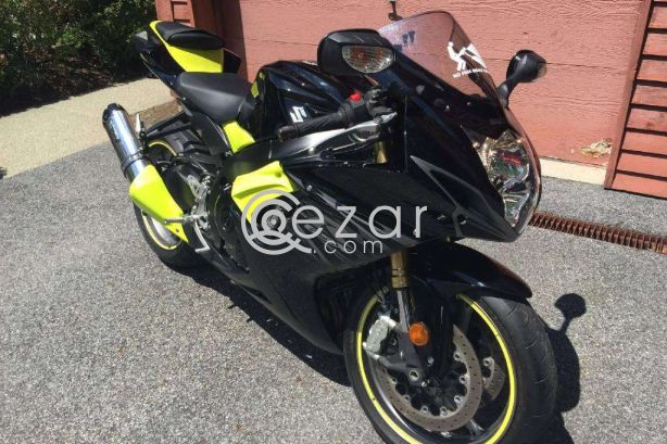 2011 SUZUKI GSX-R 750 photo 1