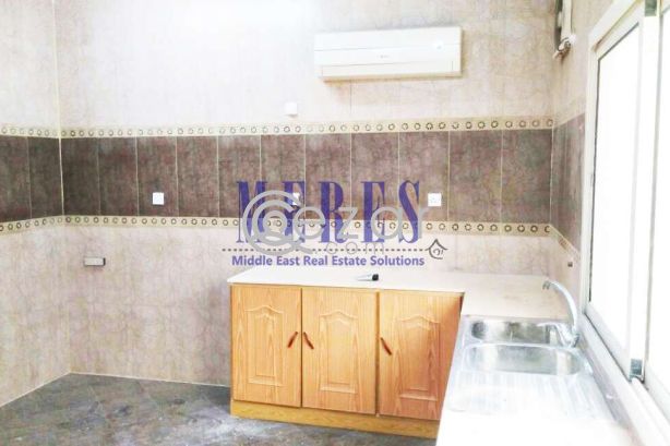 5 Bedroom Unfurnished Villa in Al Waab - صورة %index%