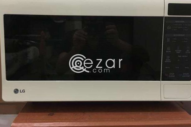 Microwave oven photo 3