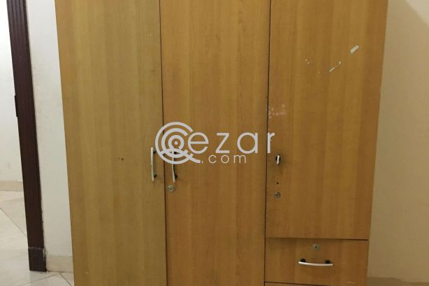 3 doors wardrobe photo 2