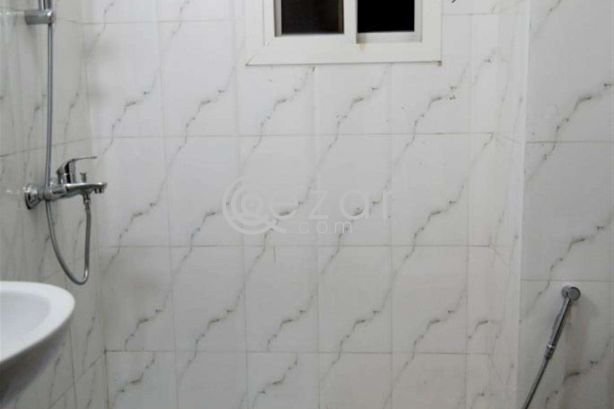 INCLUDE W & E...2 BEDROOM UNFURNISHED APARTMENT AT BIN OMRAN photo %index%