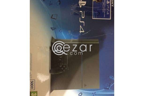 Playstation 4 500GB w/ 6 Games photo 2