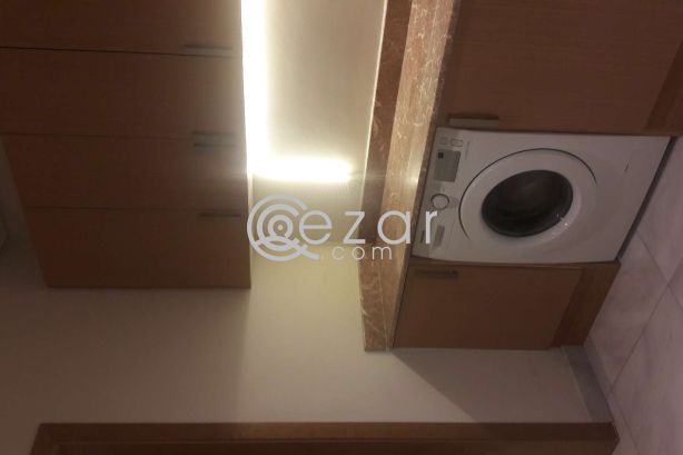 Fully furnished 3 bedroom flat al sadd photo %index%