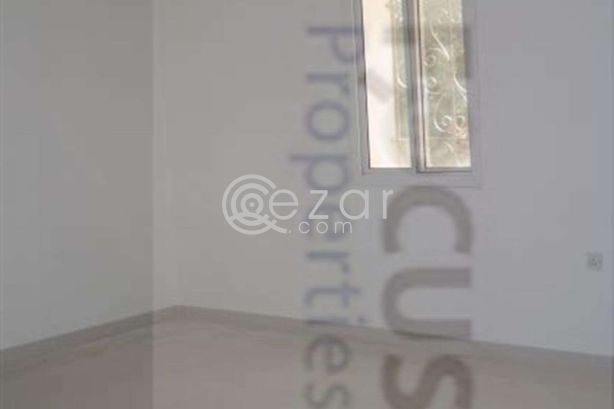 VERY SPACIOUS 6BHK UNFURNISHED STAND ALONE VILLA IN GHARAFFA - صورة %index%
