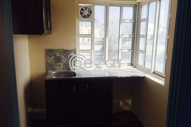 Studio family room villa portion available in Al Dafna - صورة %index%