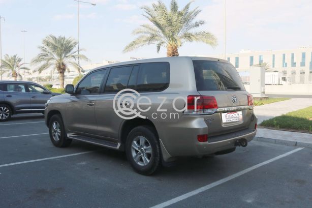 Toyota Land Cruiser  - GXR  2018 - صورة 2