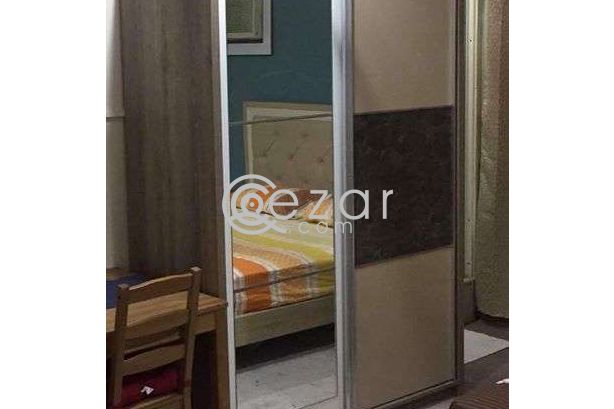 Bedroom set for urgent sale photo 3