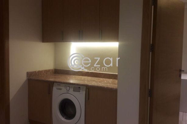 Fully furnished 3 bedroom flat al sadd photo %index%