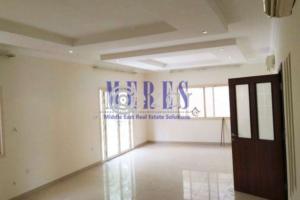 3 Bedroom Semi Furnished Compound Villa in Muaither - صورة %index%