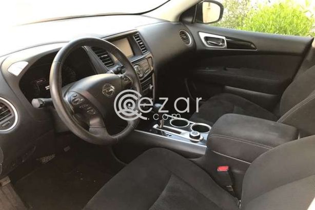 2013 Nissan pathfinder photo 3