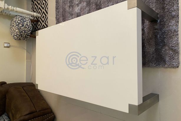 Coffee table and End table photo 5