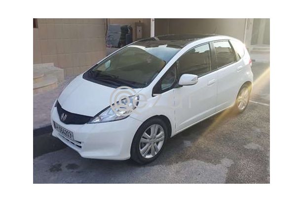 Honda Jazz 2013 full option. photo 2