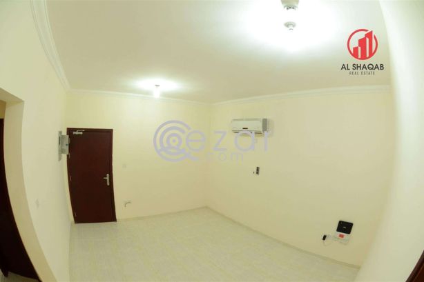 UNFURNSHED 2BHK APARTMENTS IN UMM GHUWAILINA NEAR HEALTH CENTER photo %index%