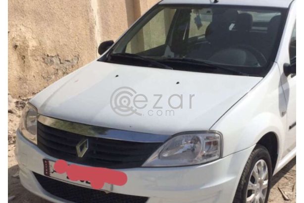 Renault Logan good car 2012 photo 3