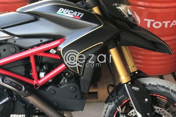 Hypermotard 821 ( 2013 Model ) photo 3