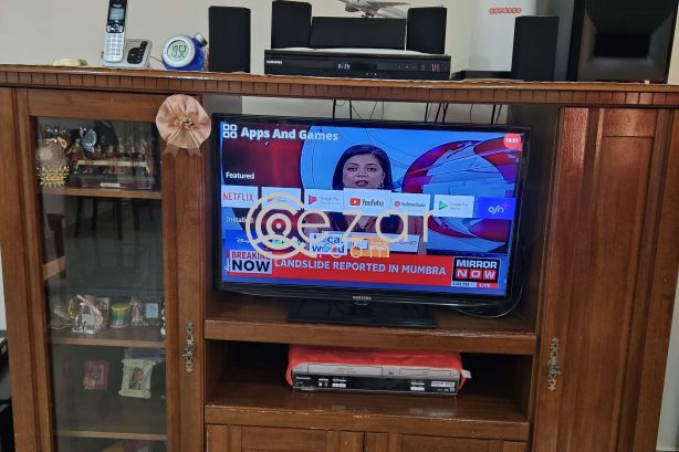 TV & Display Cabinet photo 1