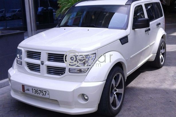 2008 Dodge Nitro photo 2