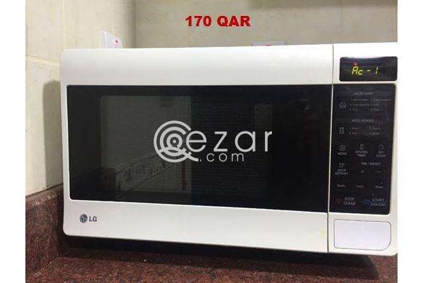 Microwave oven photo 1