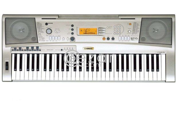 YAMAHA PSR A300 keyboard photo 1