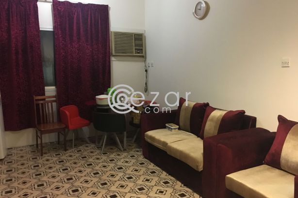 Indian Family accommodation 1BHK (Bed Room size 20 X15 ) with seperate bath room for Indian family for 2 month or long term period photo 2