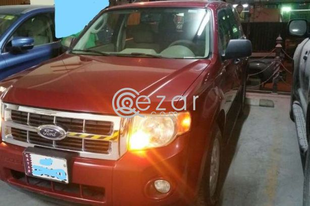 2010 Ford Escape urgent sale - صورة 4