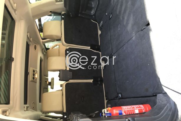 LR3 7 seater 2009 excellent confition photo 2