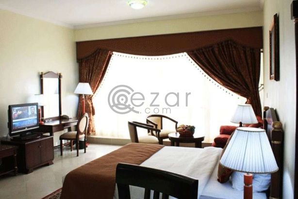 Hotel Apartment Sharing with 1 Person Starting 1st-June photo 2