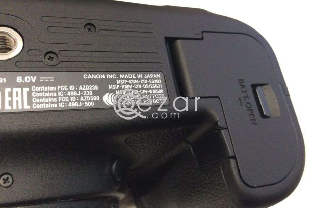 Canon EOS 6D Mark II DSLR Camera with 24-105mm f/4 Lens!! LIKE NEW! photo 1