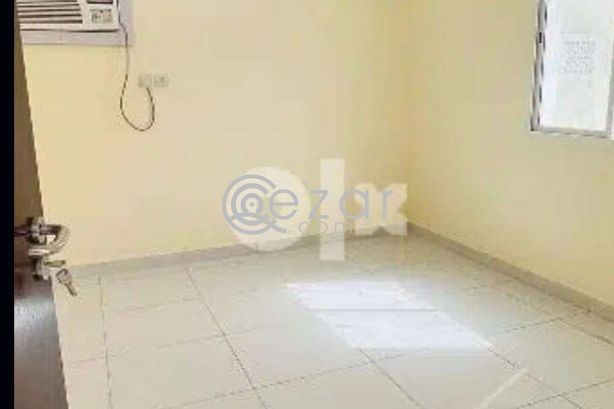 Labour camp for rent 50 rooms in abu nakhla - صورة %index%