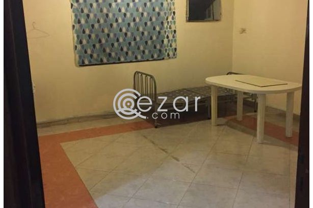 FULLY FURNISHED AND UN FURNISHED ONE STUDIO, ONE BHK,TWO BHK  ROOMS AVAILABLE - صورة %index%