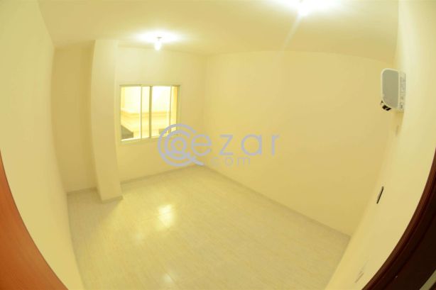 UNFURNISHED 2-BEDROOM APARTMENT : UMM GHUWALINA photo %index%