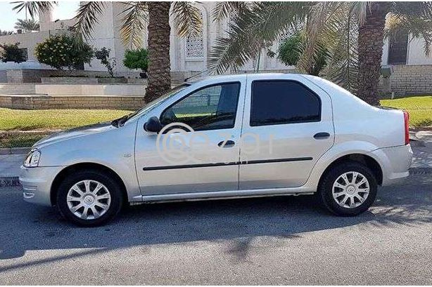 Renault Logan 2012 Only 50,000 km Full Original Paint New Condition photo 4