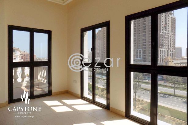 Serene Home 3 B/R Apt. at Qanat Quartier - FREE 1 MONTH RENT - صورة %index%