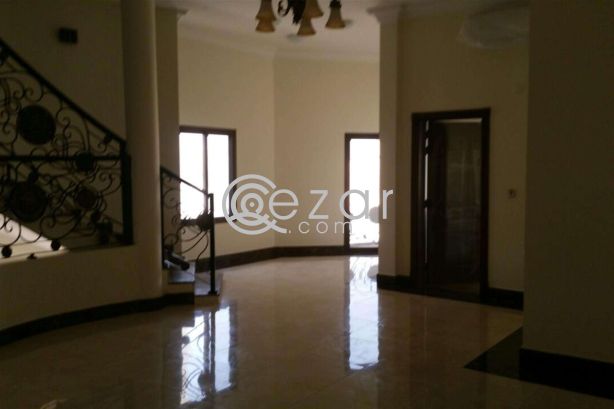 Super Luxurious!! 6 bedrooms villa for rent in Al Wakrah - صورة %index%