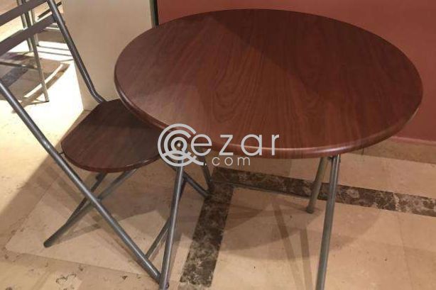 Table and chair photo 1