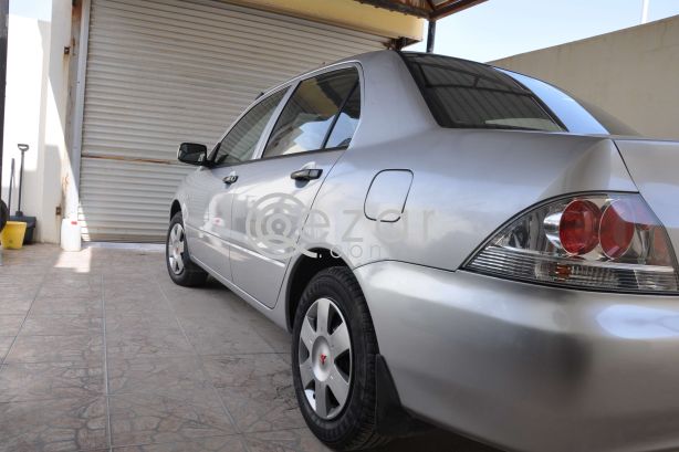 Mitsubishi Lancer 1.3 GL for Immediate Sale - صورة 6