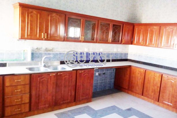 5 Bedroom Villa in Mamoura - صورة %index%