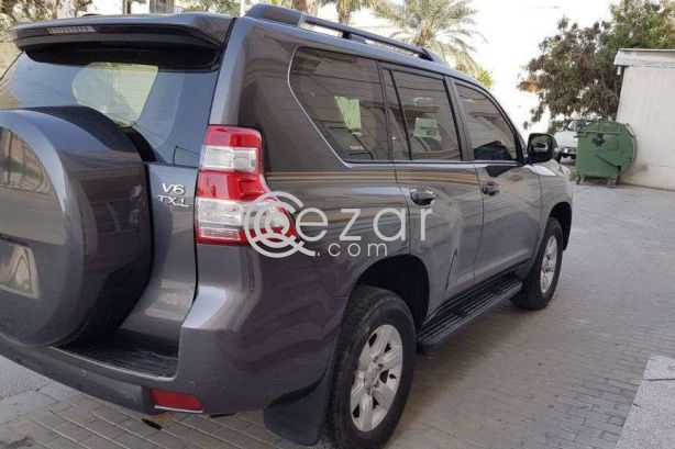 Toyota Prado 2015 it's V6 full option with sun roof. - صورة 4