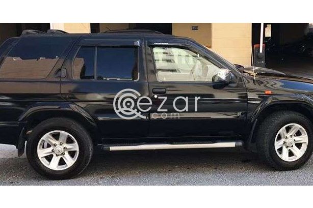 Nissan Pathfinder 2003 photo 1