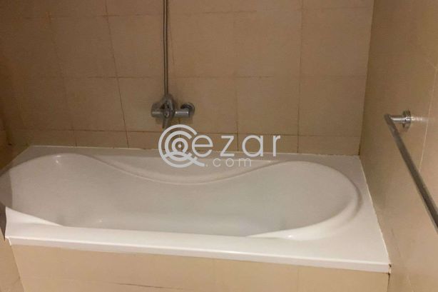 Semi furnished studio in the pearl ( Porto Arabia ) - صورة %index%