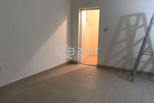 4 bedroom villa for rent in azizia photo %index%