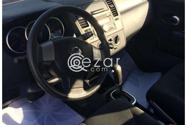 2011 Nissan Tiida Hatch Back photo 4