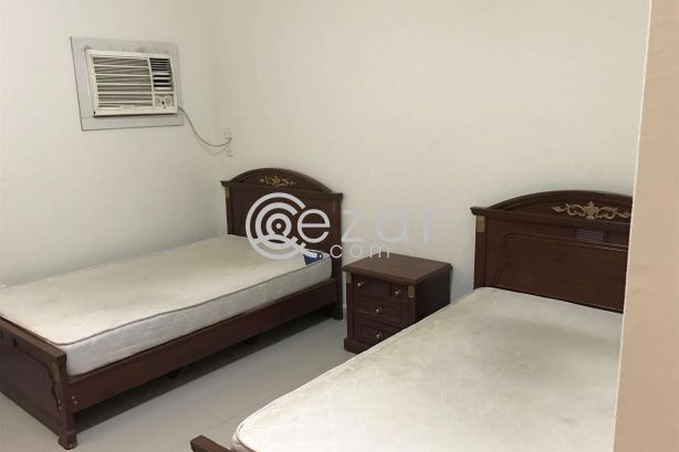 Fully furnished executive bachelor accommodation - صورة %index%