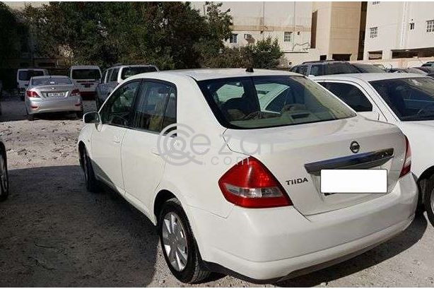 Nissan Tiida 2008 photo 5
