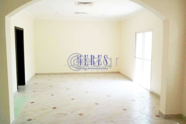 5 Bedroom Villa in a Compound in Abu Hamour photo %index%
