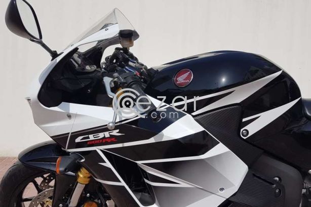 2016 Honda CBR 600 RR ABS photo 3