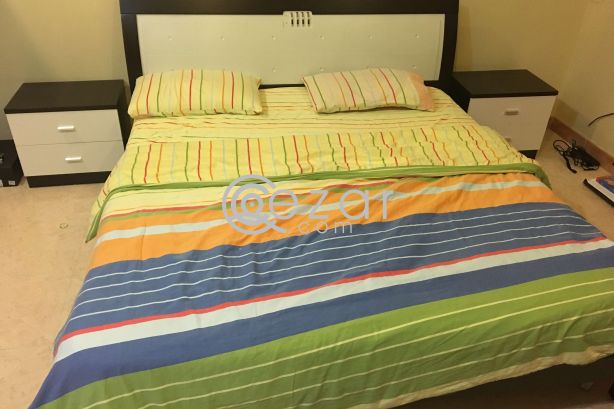 King size full set bedroom photo 1