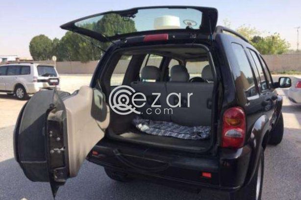 2002 JEEP Liberty photo 2