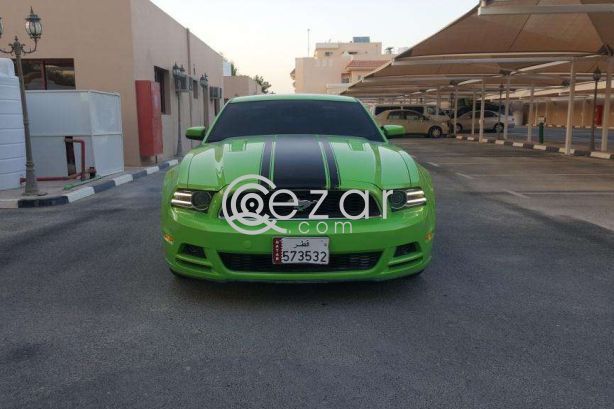 2013 Ford Mustang photo 2